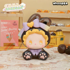 EMMA Bunny Collector Debut Series Figures, Blind Box