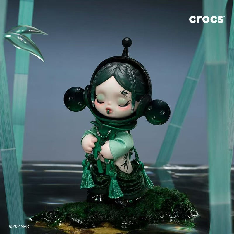 Skullpanda x CROCS OOTD Figure
