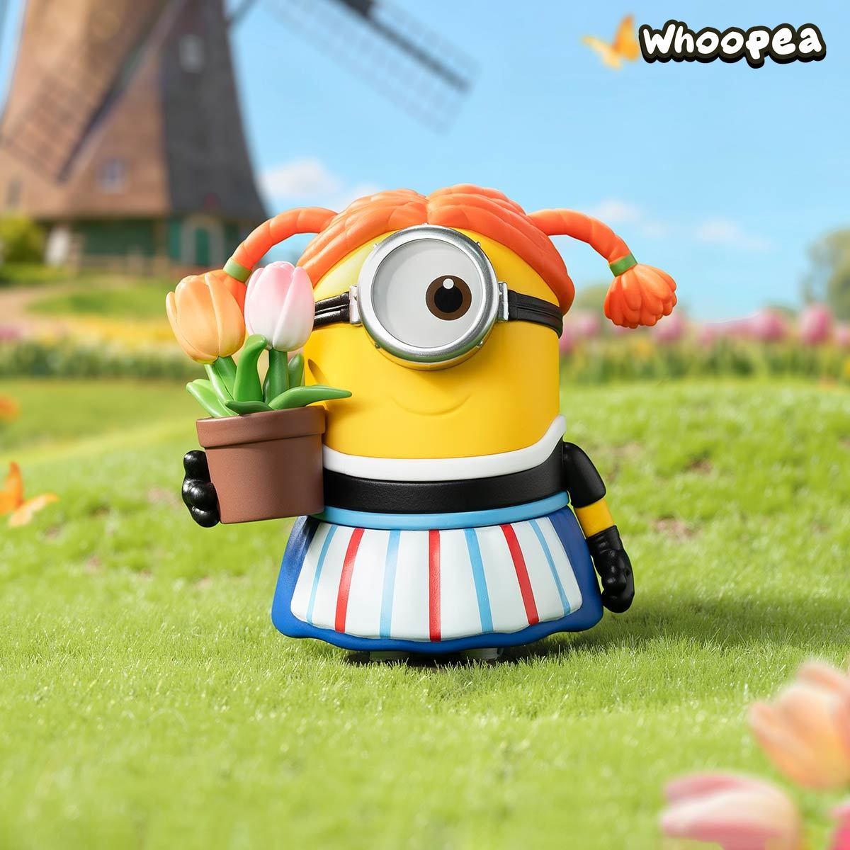 POP MART Minions Bello World Figure Blind Box